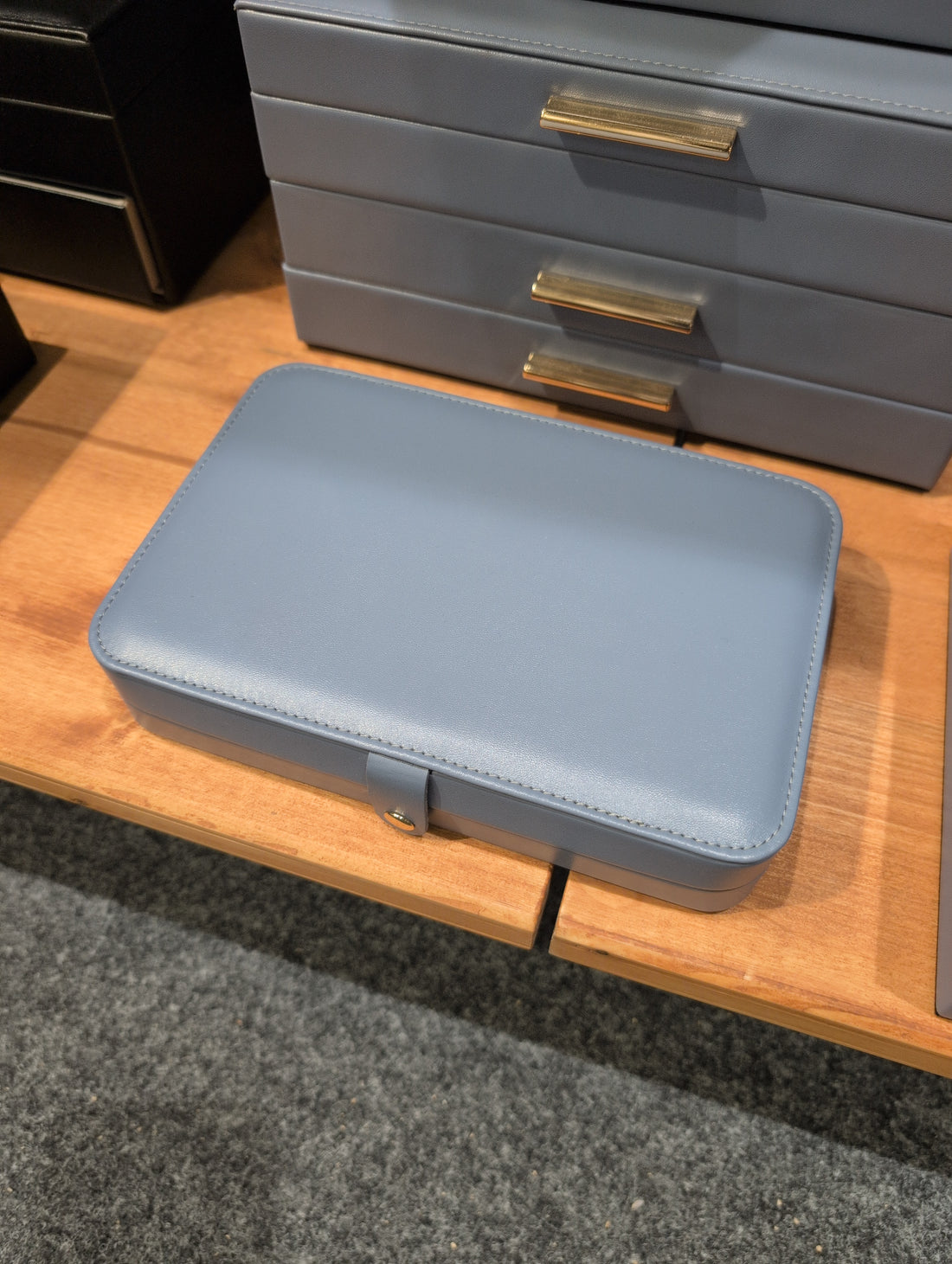 Charmbox essentials / blau